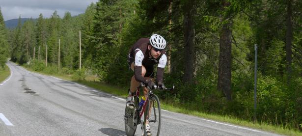 莱万多夫斯基连续二十场比赛得分超过势不可挡，西班牙队挑战极限！