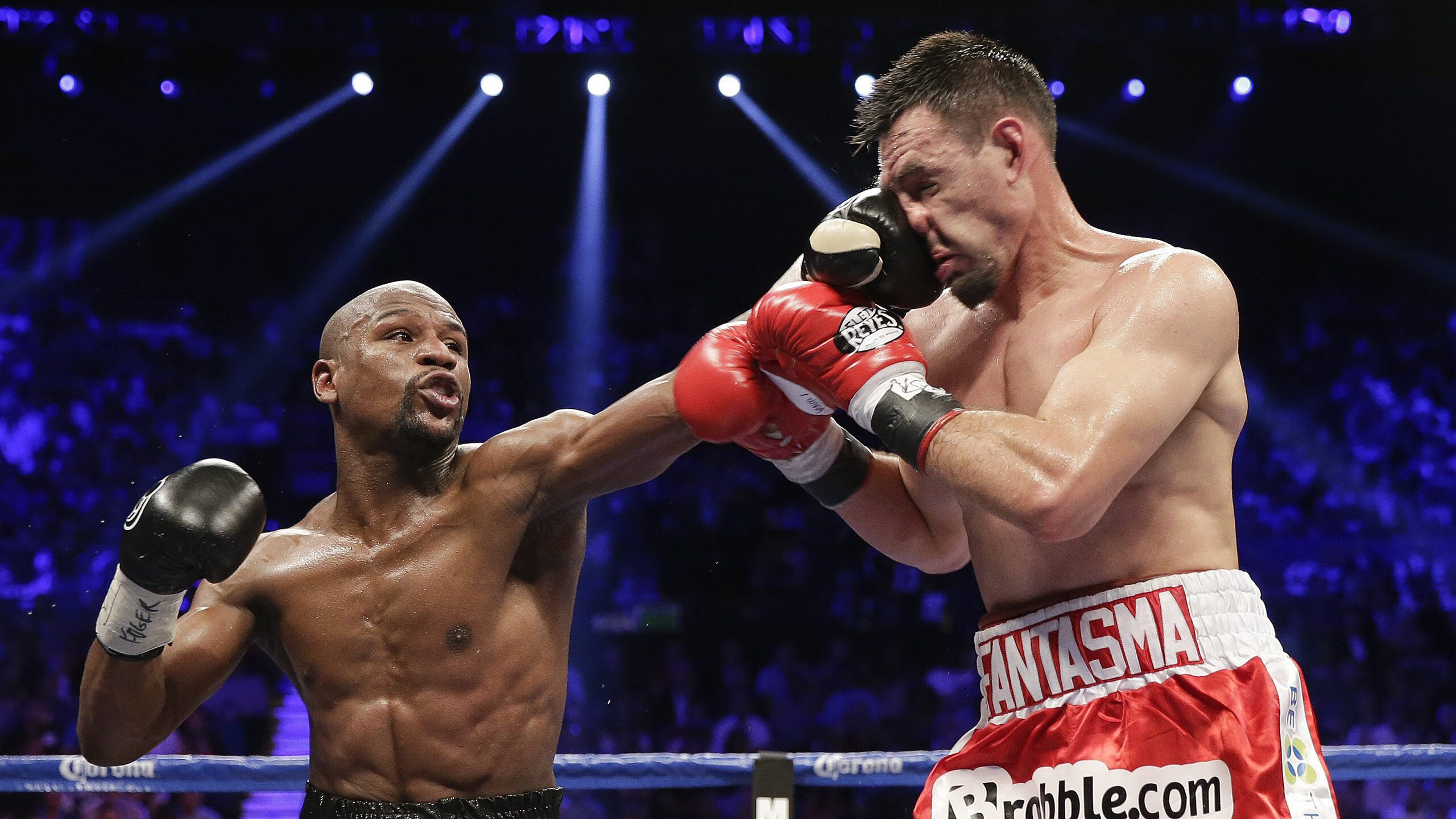 电竞赛场焦点！澳大利亚队对阵韩国队，战况跌宕起伏，悬念直到终场